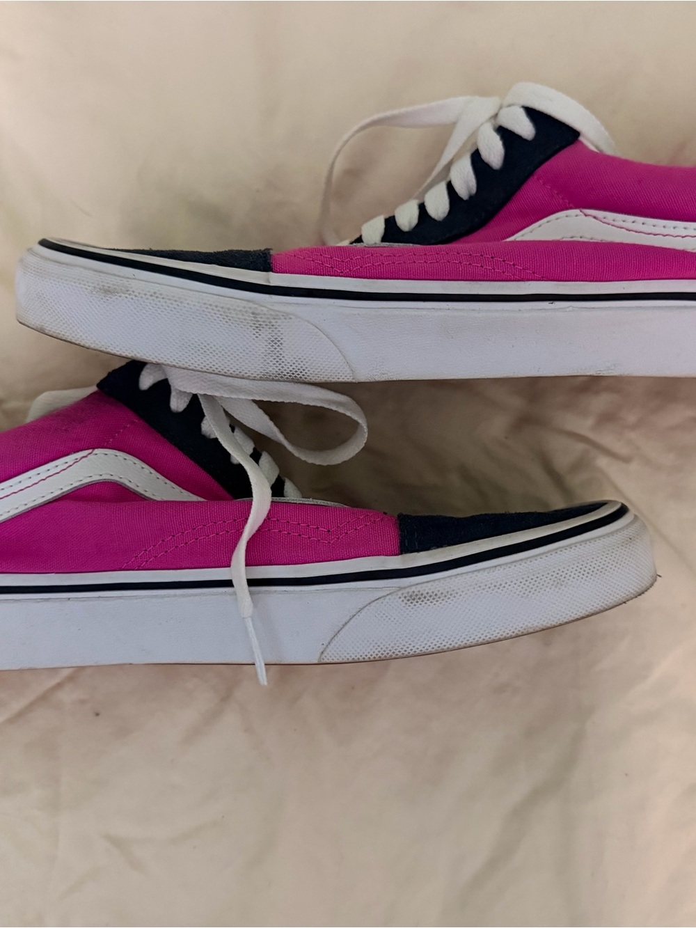 Vans Two Tone Ebony Rose Old Skool Low-Top Skate Sneakers - Picture 2 of 6